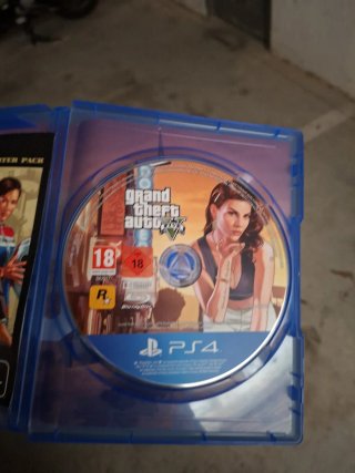 GTA V Premium Edition PS4