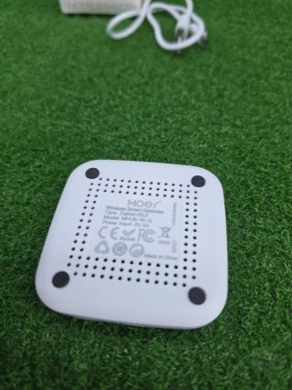 MOES Tuya ZigBee y BLE Multimodo Gateway