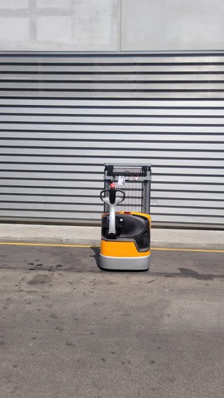 Apilador Eléctrico Ref. 3103