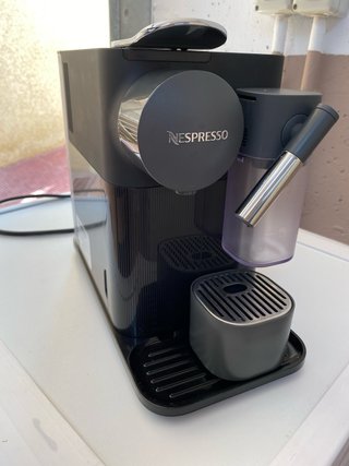 De Longhi Nespresso Lattissima One Cappuccino
