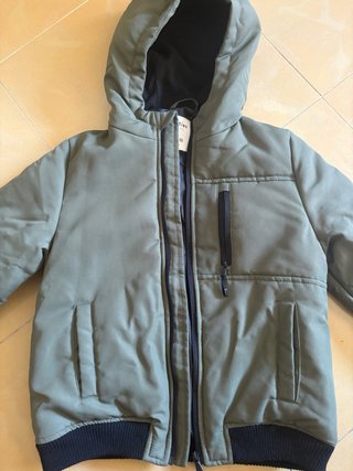 Cazadora niño verde y negra Talla 7/8