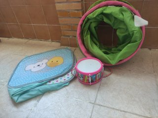 Túnel infantil Ikea y estructura piscina de bolas