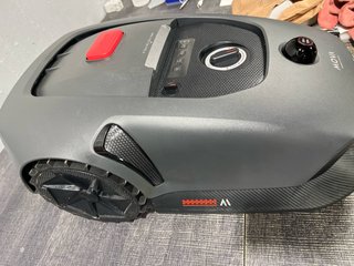 Cortacésped robótico MOVA M600KIT