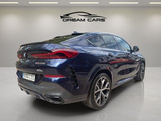 BMW X6 M50i 390 kW (530 CV)