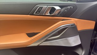 BMW X6 M50i 390 kW (530 CV)