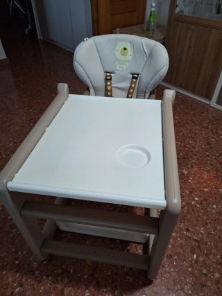 Trona de bebé con diseño de oso