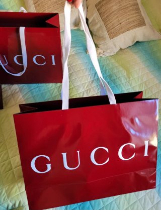 2 buste Gucci rosse