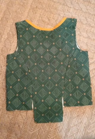Traje Regional Montañesa Niña 8-9 Años