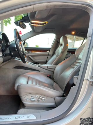 Porsche Panamera GTS 2013