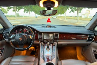 Porsche Panamera GTS 2013