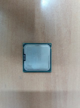 Dell Optiplex 780 USFF, muy muy pequeño + pantalla