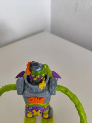 Superthings Superbot Thrasher Verde