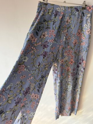 Pantalón Pedro del Hierro estampado floral