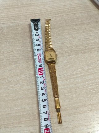 Reloj Seiko Quartz Dorado Digital Analógico