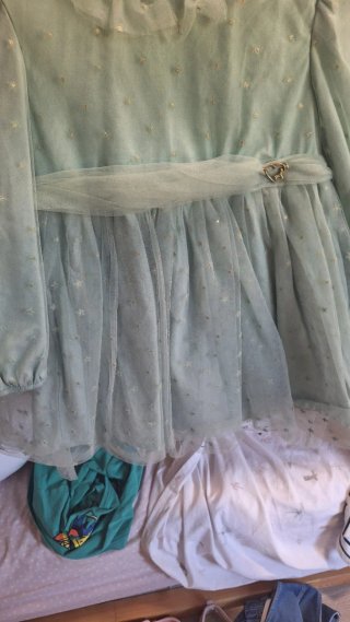 Vestido niña tul estrellas dorado
