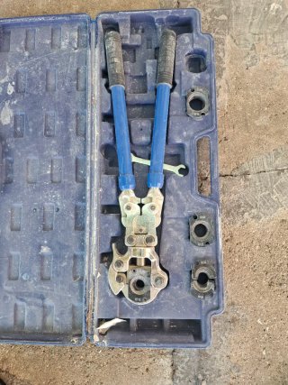 Herramienta Prensado Manual con Matrices