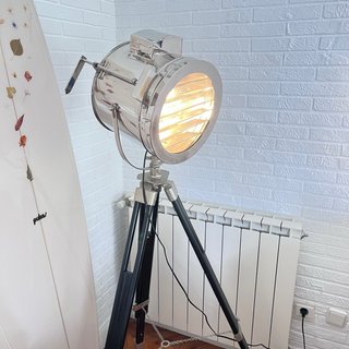 Lámpara Trípode Foco Vintage