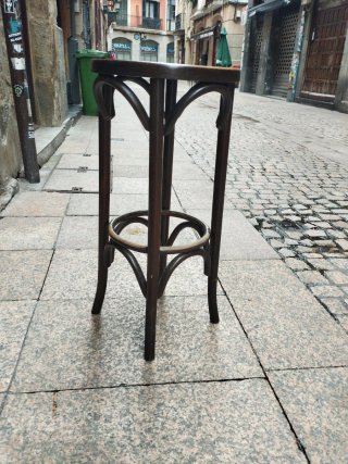 Taburete madera estilo Tonet.