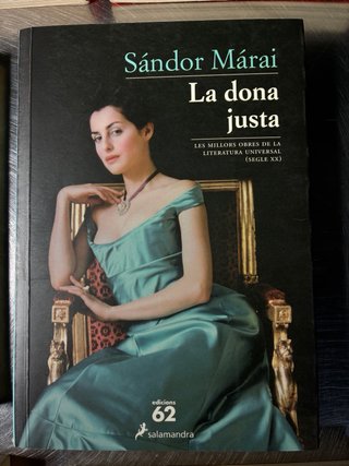 Llibres en català (caixa 9)