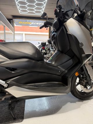 Yamaha XMAX 300 Maxi Scooter