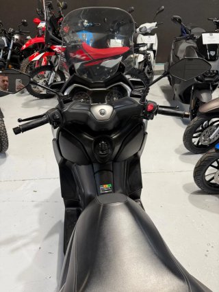 Yamaha XMAX 300 Maxi Scooter