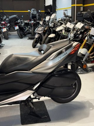 Yamaha XMAX 300 Maxi Scooter