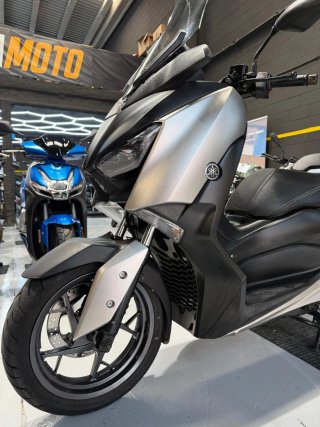 Yamaha XMAX 300 Maxi Scooter
