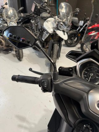 Yamaha XMAX 300 Maxi Scooter