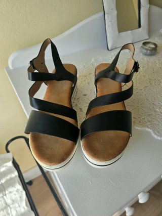 Sandalias negras de cuña 41