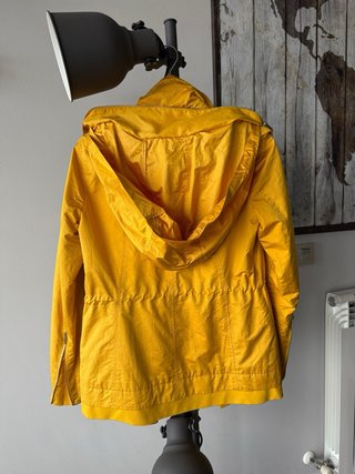 Parka Zara amarillo mostaza capucha oculta – TS