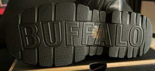 Botines Buffalo negros con hebillas N38