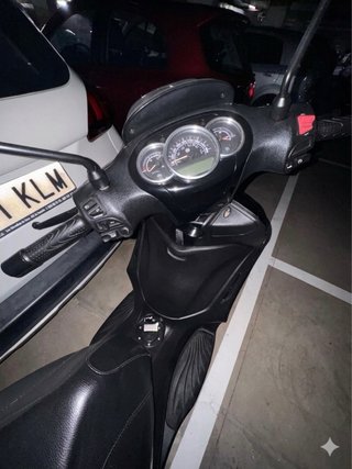 Piaggio Beverly 125