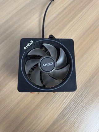 Procesador AMD Ryzen 5 3600 y Wraith Prism
