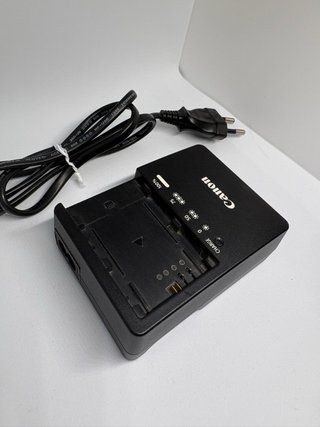 Cargador Canon LC-E6E para Batería LP-E6