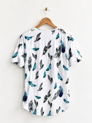 Camiseta Mujer Estampado Plumas Cuello Cuadrado