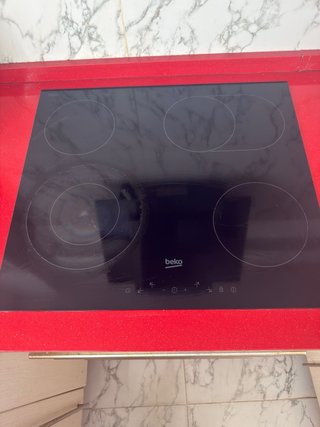 Placa Vitrocerámica Beko 4 zonas DUO