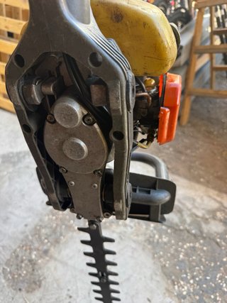 Tagliasiepi 2750 XP Efco