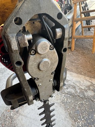 Tagliasiepi 2750 XP Efco