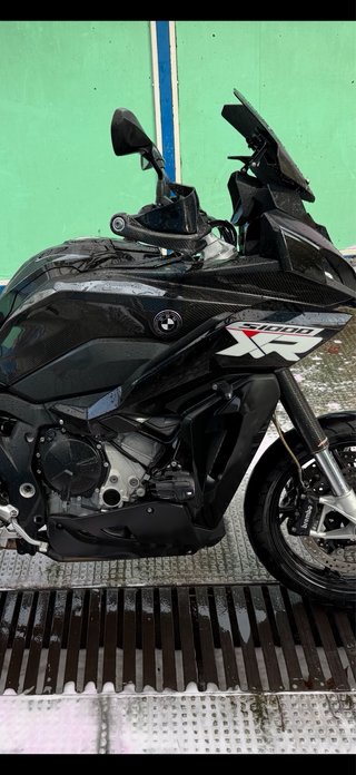 BMW S1000XR 2024 Negra
