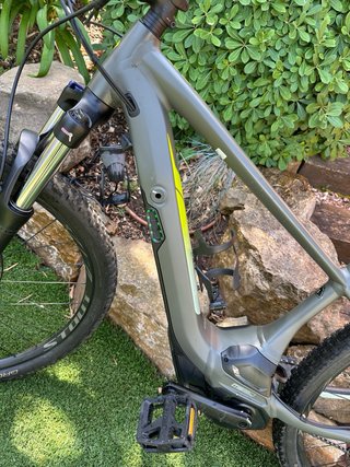 Bicicleta Turbo Levo Hardtail - 490 km
