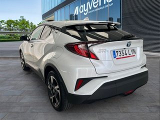 Toyota C-HR 1.8 125H Advance 90 kW (122 CV)
