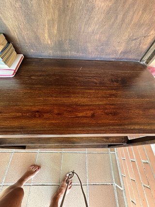 Estantería madera maciza oscura