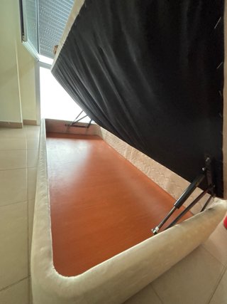 Cama canapé base tapizada  beige