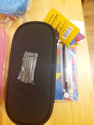 Astuccio Ovale organizer con penna