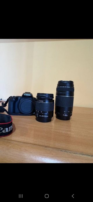 Cámara Canon EOS 2500 + Lentes y Accesorios