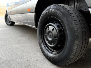 Mercedes-Benz Sprinter 2011
