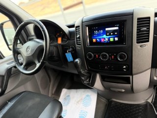 Mercedes-Benz Sprinter 2011