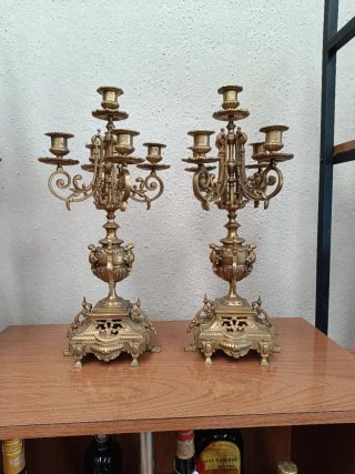 Pareja candelabros franceses de bronce