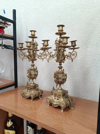 Pareja candelabros franceses de bronce