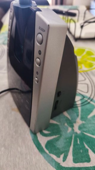 Radio Reloj Proyector Elta Digital